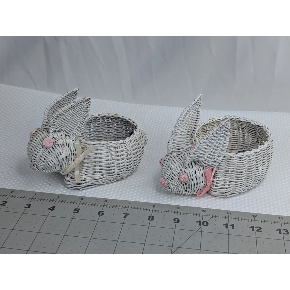 N/A white wicker